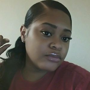 Meet your Posher, Chamika